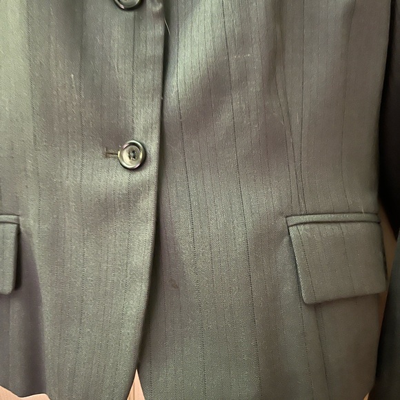 Harve Bernard Vintage Blazer Jacket and Matching Skirt Size 14 - Picture 2 of 5